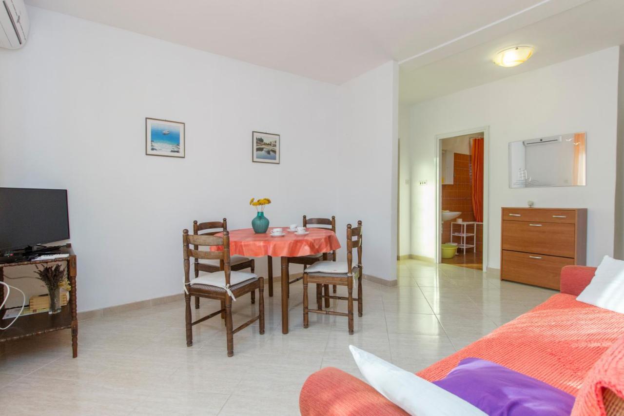 Apartments Ivan Vodice Exterior photo