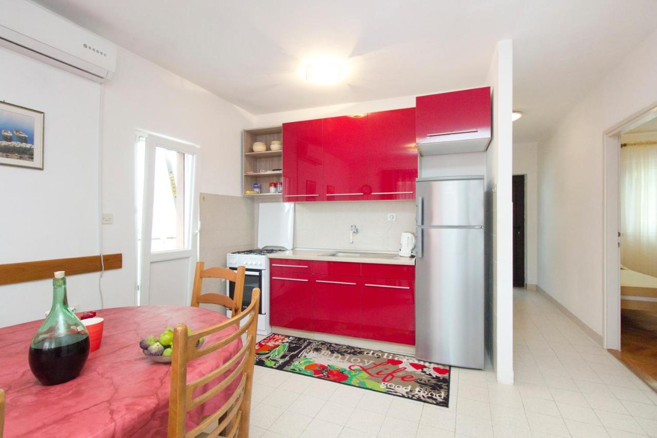 Apartments Ivan Vodice Exterior photo